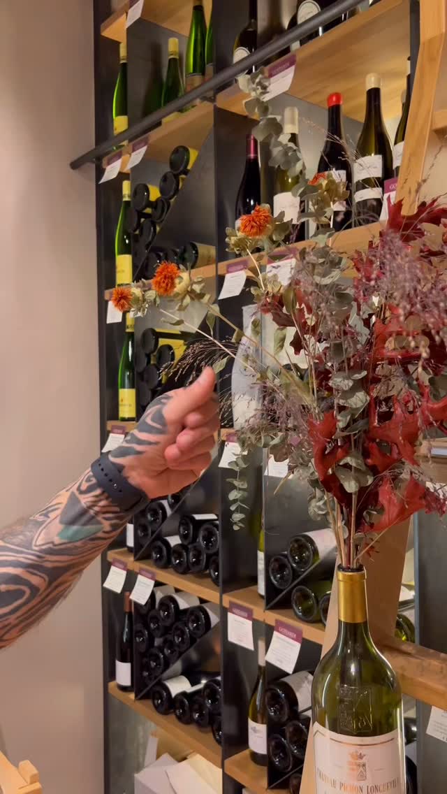 cozy vibes. good wine. no plans. 💫
#amancaya #novembermood #gottardi #gottardifeineweine #winetime #winelover #weintipps #winelover