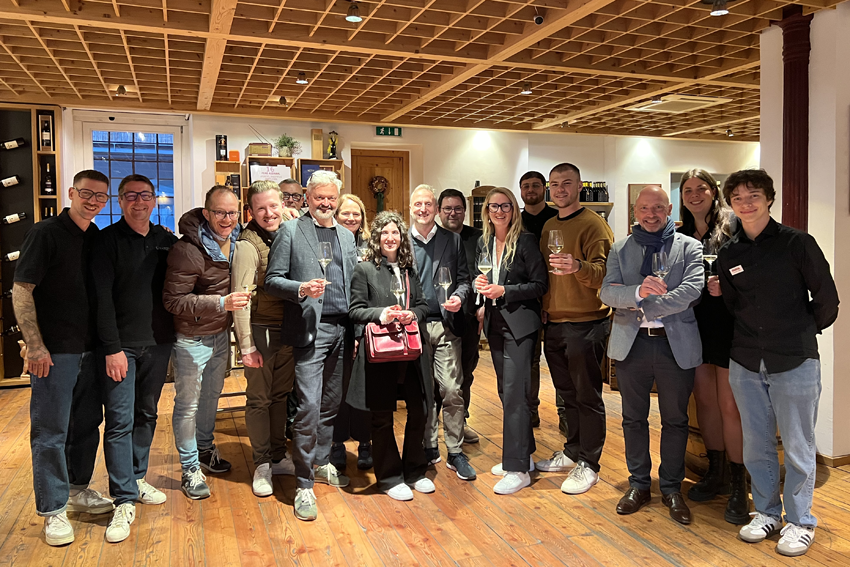 Alle Winzer der Gottardi Frühlingsverkostung