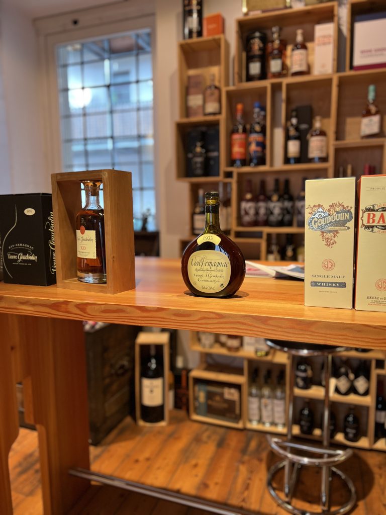 Armagnac, aufgebaut in der Vinothek